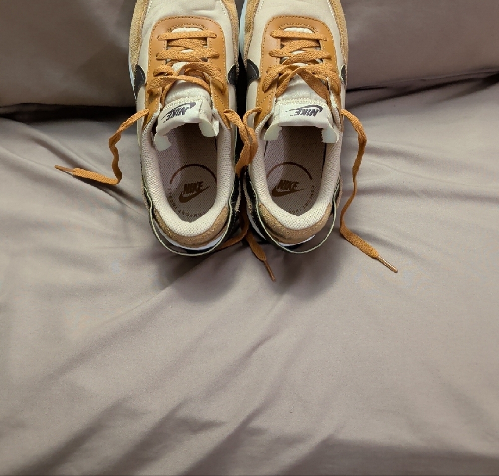 Nike Women's Sneakers in Tan and Black - Picture 2 of 7